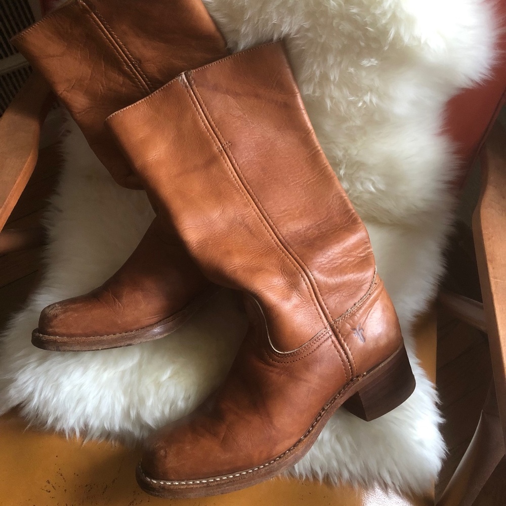 Frye Campus Boots — women’s size 9, cognac leather, vintage style